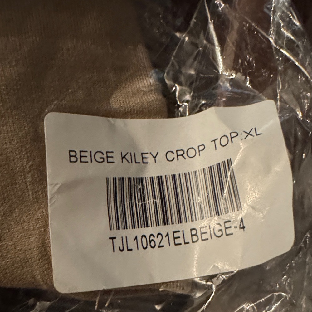 JLUXLABEL Kiley Crop Top - Picture 2 of 3
